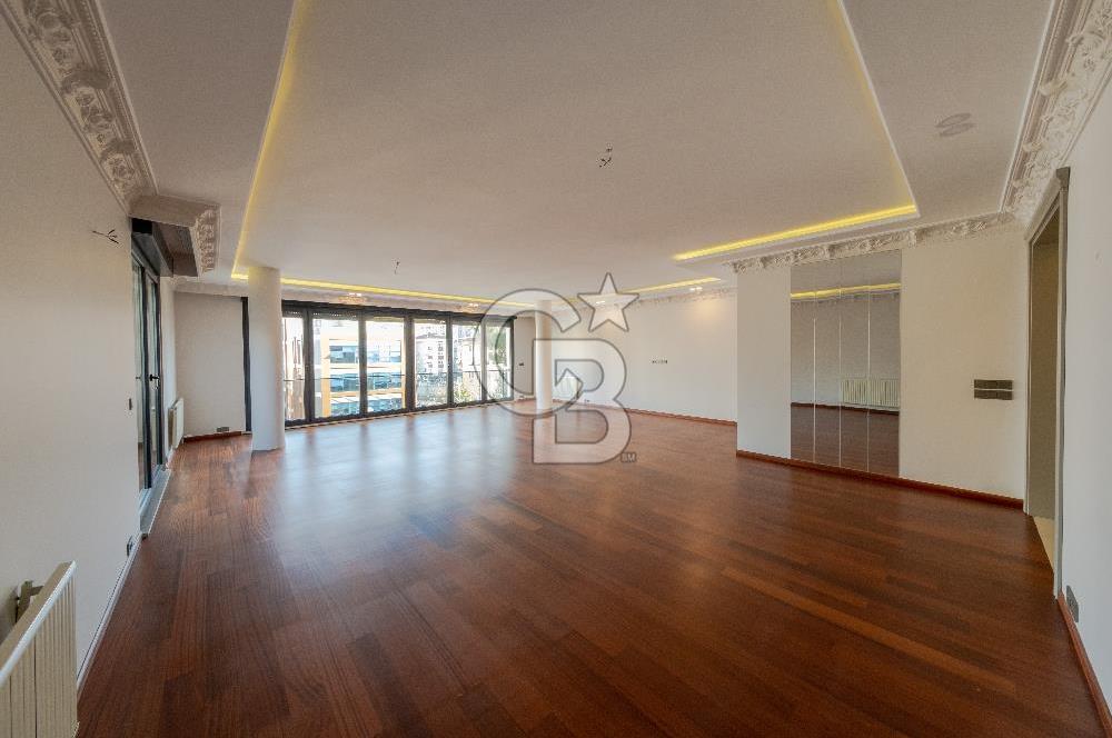 BAĞDAT CADDESİ'NDE KİRALIK DENİZ MANZARALI KATTA TEK 5+1 DAİRE