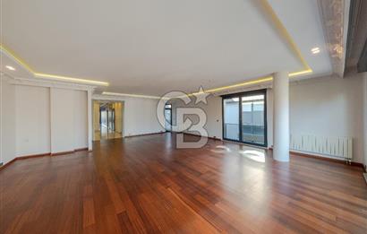 BAĞDAT CADDESİ'NDE KİRALIK DENİZ MANZARALI KATTA TEK 5+1 DAİRE