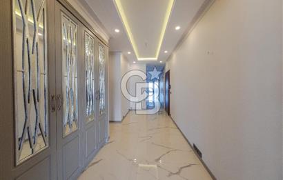 BAĞDAT CADDESİ'NDE KİRALIK DENİZ MANZARALI KATTA TEK 5+1 DAİRE