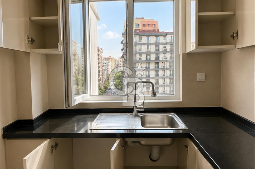KADIKÖY ERENKÖY'DE PRESTİJLİ KONUMDA KİRALIK 2+1 DAİRE