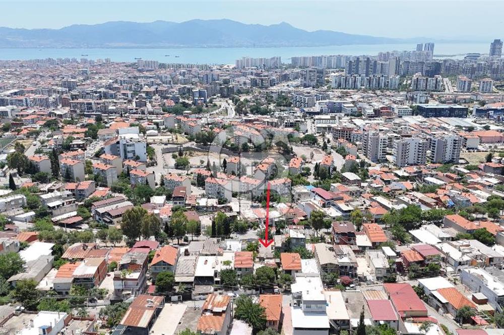 Karşıyaka Cumhuriyet Kentsel Dönüşüm Alanı 369m² Satılık Arsa/Ev
