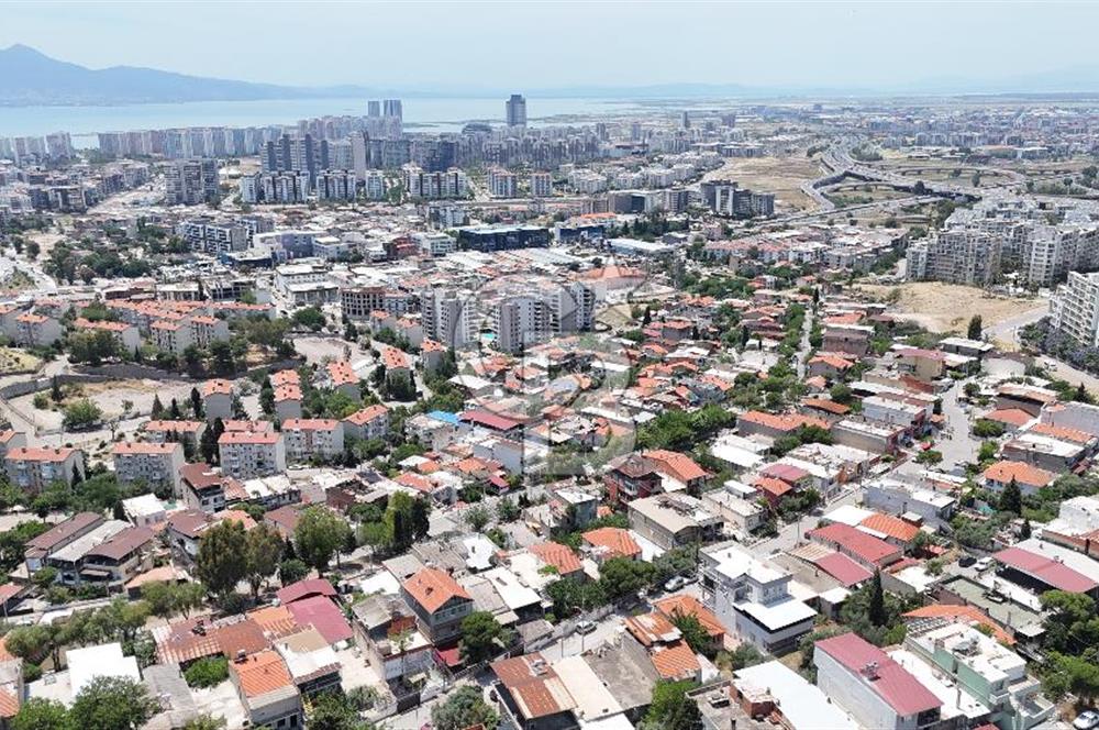 Karşıyaka Cumhuriyet Kentsel Dönüşüm Alanı 369m² Satılık Arsa/Ev
