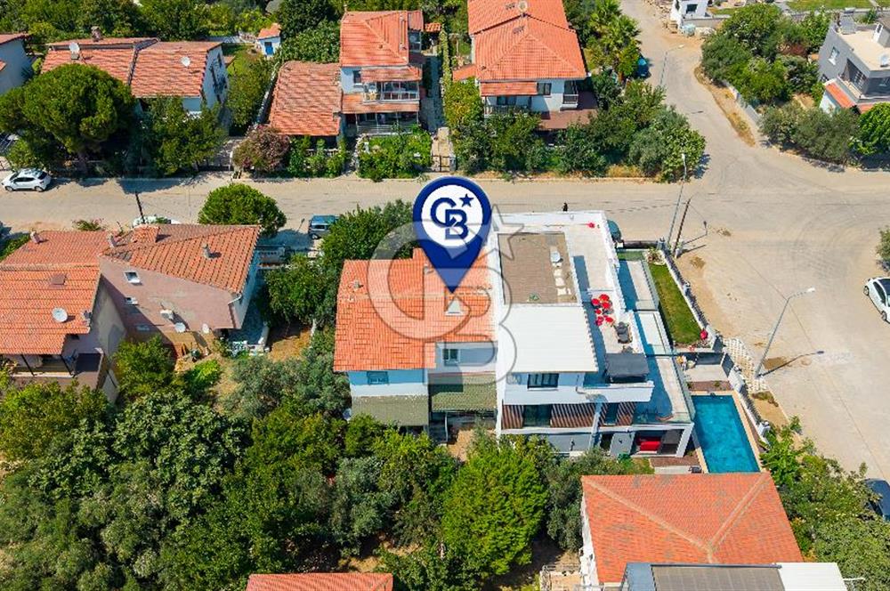 Yeni Foça Gencelli’de Denize 50 Metre Mesafede, Kış Bahçeli 2+1 Dubleks