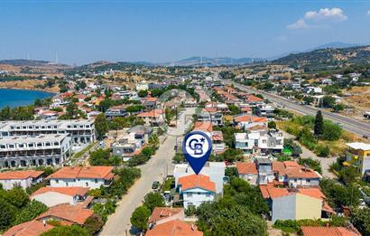 Yeni Foça Gencelli’de Denize 50 Metre Mesafede, Kış Bahçeli 2+1 Dubleks
