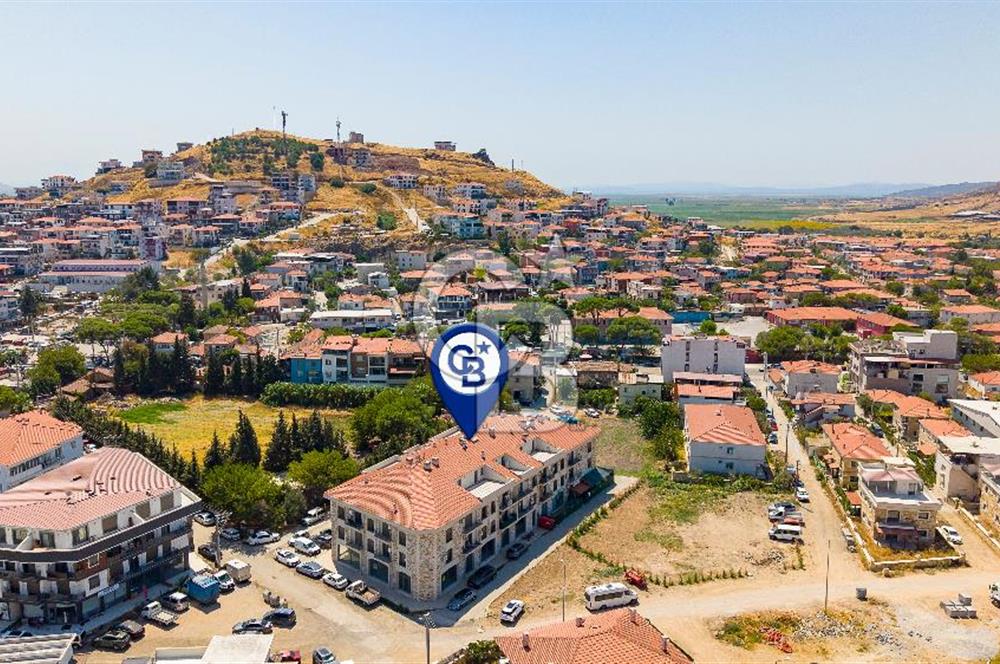 Foça Hacıveli Mah. Merkezi Konumda Satılık 4+1 Teraslı Dubleks