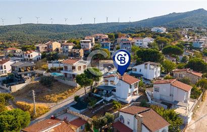 Yenifoça Donatkent'te Satılık Deniz Manzaralı Müstakil 3+1 Villa​