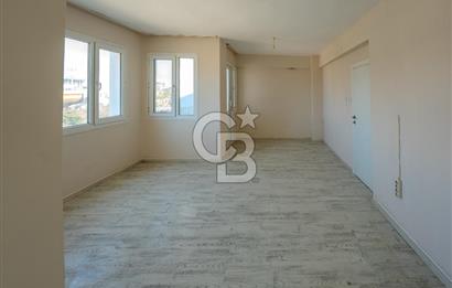 Urla Çamlıçay'da Denize 150m, Cadde Üzeri, Tadilatlı KOMPLE SATILIK BİNA