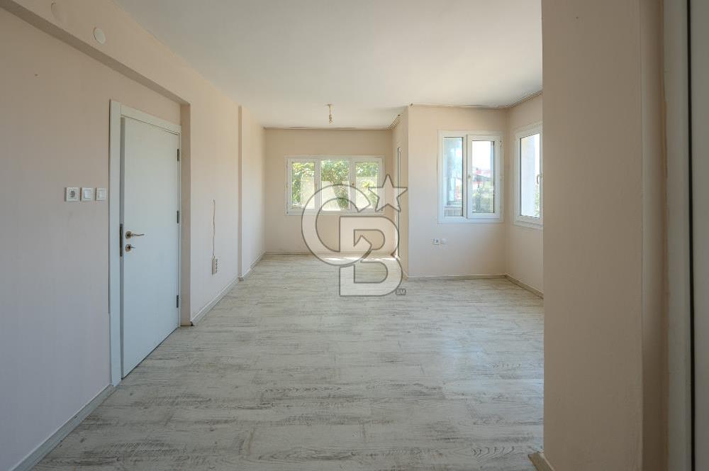 Urla Çamlıçay'da Denize 150m, Cadde Üzeri, Tadilatlı KOMPLE SATILIK BİNA