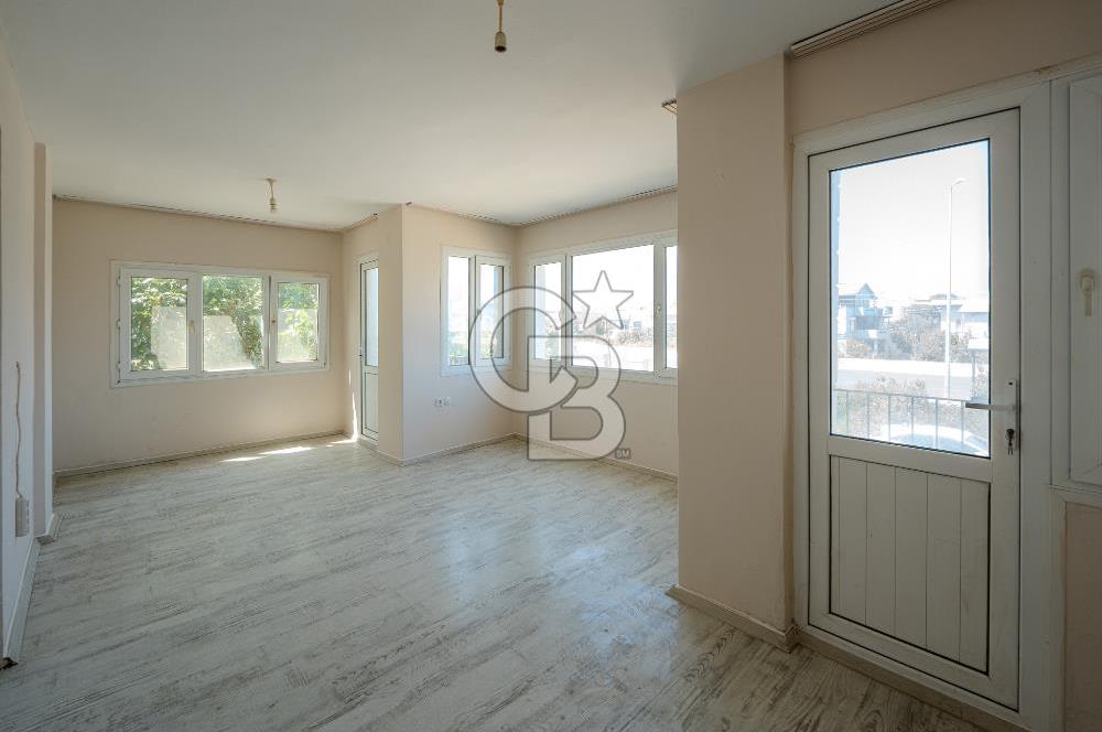 Urla Çamlıçay'da Denize 150m, Cadde Üzeri, Tadilatlı KOMPLE SATILIK BİNA