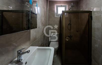 Urla Çamlıçay'da Denize 150m, Cadde Üzeri, Tadilatlı KOMPLE SATILIK BİNA