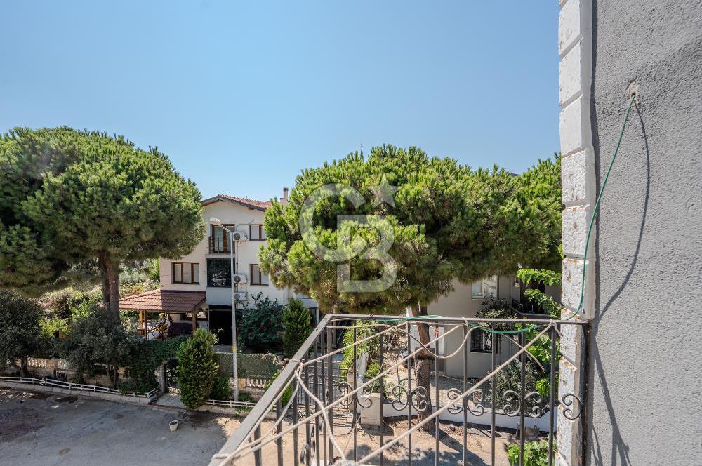 Urla Çamlıçay'da Denize 150m, Cadde Üzeri, Tadilatlı KOMPLE SATILIK BİNA