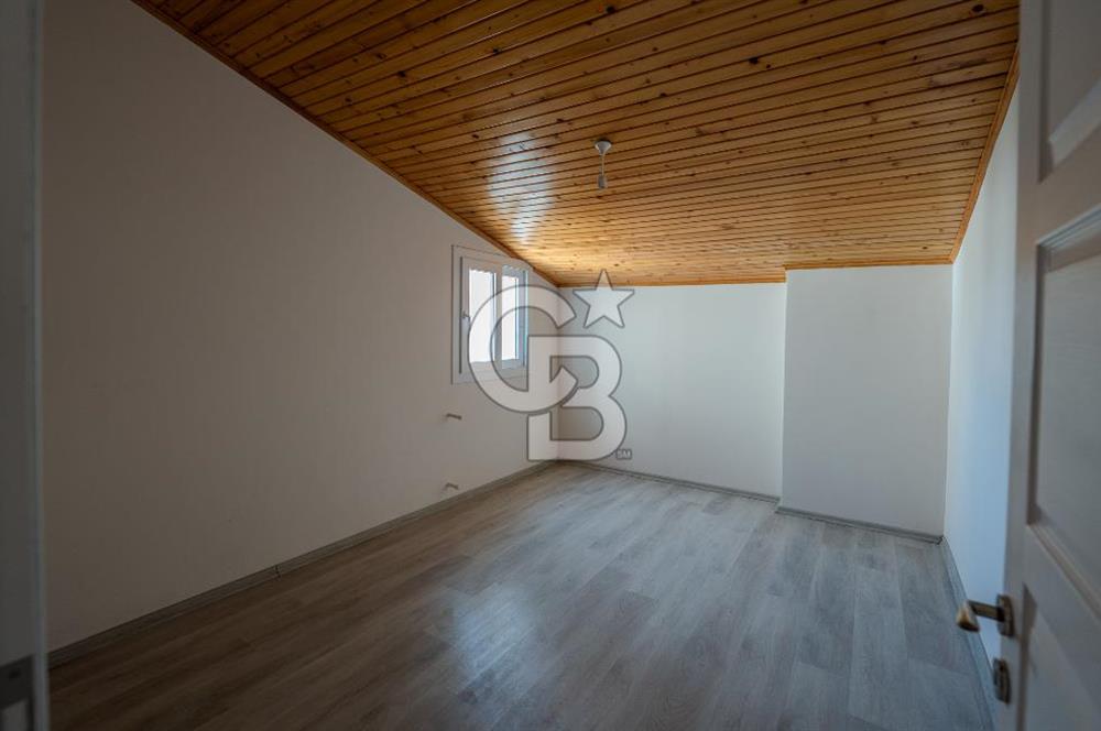 Urla Çamlıçay'da Denize 150m, Cadde Üzeri, Tadilatlı KOMPLE SATILIK BİNA