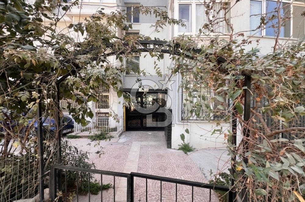 Aksoy'da Giriş Katı Bahçeli Kiralık 2+1 Daire