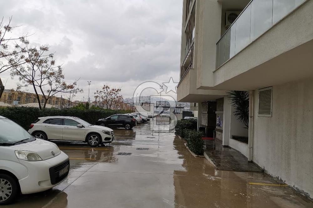Karşıyaka Mavişehir Modda Eşyalı Satılık 2+1 Daire