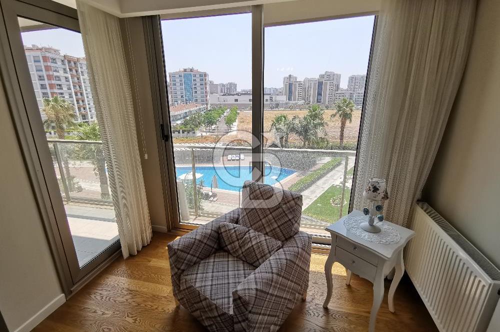 Karşıyaka Mavişehir Modda Eşyalı Satılık 2+1 Daire