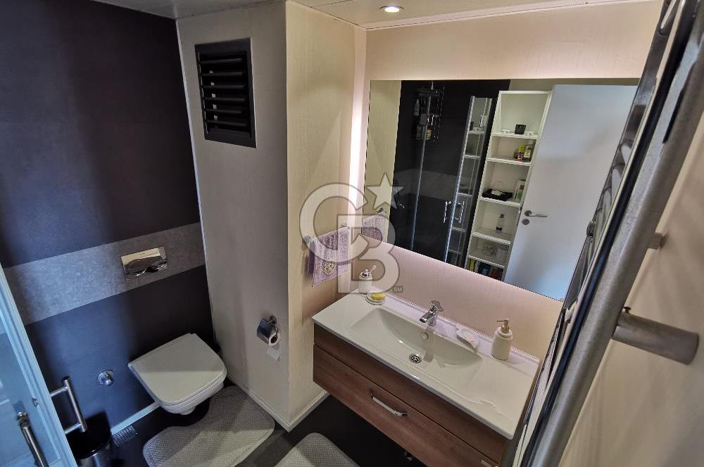 Karşıyaka Mavişehir Modda Eşyalı Satılık 2+1 Daire