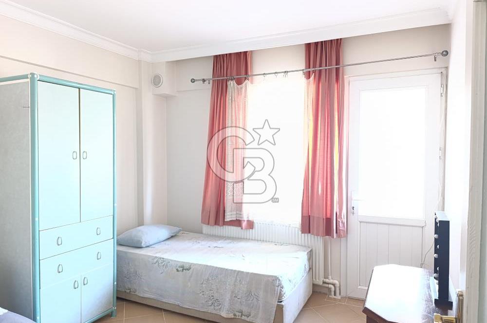 Yenifoça M.Kemal Atatürk Mah. Eşyalı Kiralık 3+1 Daire