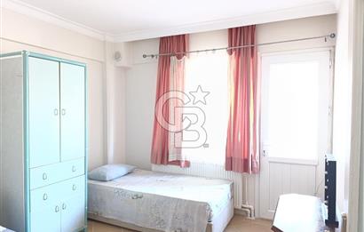 Yenifoça M.Kemal Atatürk Mah. Eşyalı Kiralık 3+1 Daire