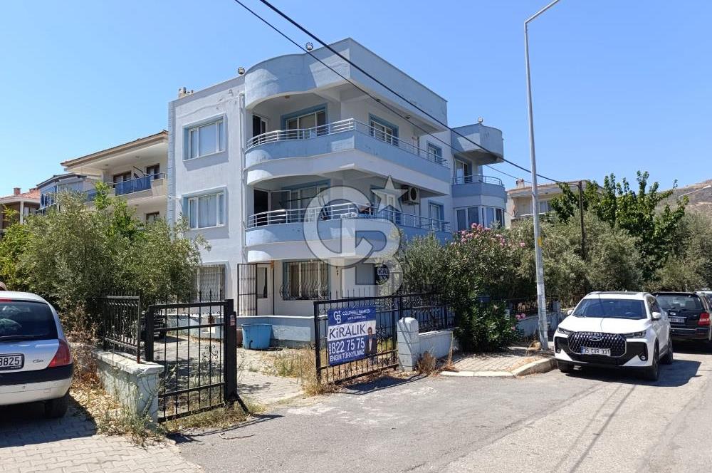 Yenifoça M.Kemal Atatürk Mah. Eşyalı Kiralık 3+1 Daire