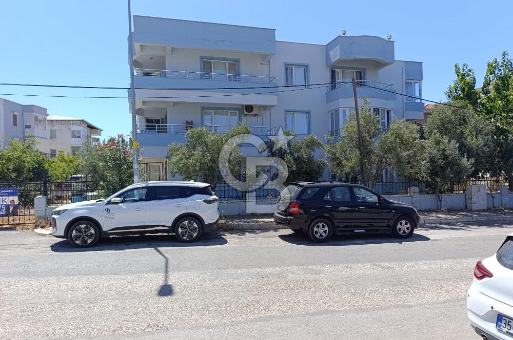 Yenifoça M.Kemal Atatürk Mah. Eşyalı Kiralık 3+1 Daire