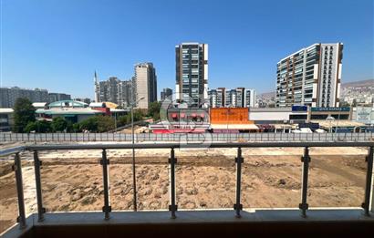 Karşıyaka Yalı Mahallesi Doğa Koleji Yakını 3+1 Satılık Daire