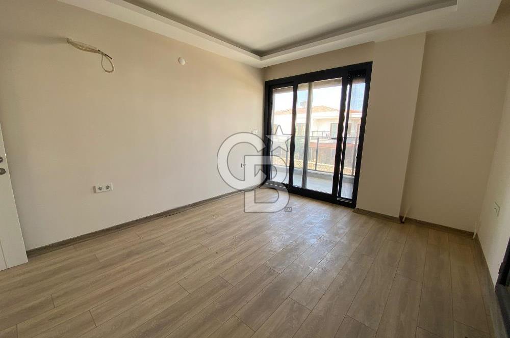 GÖMEÇ DENİZ EVLER SİTESİ'NDE SATILIK 3+1 VİLLA
