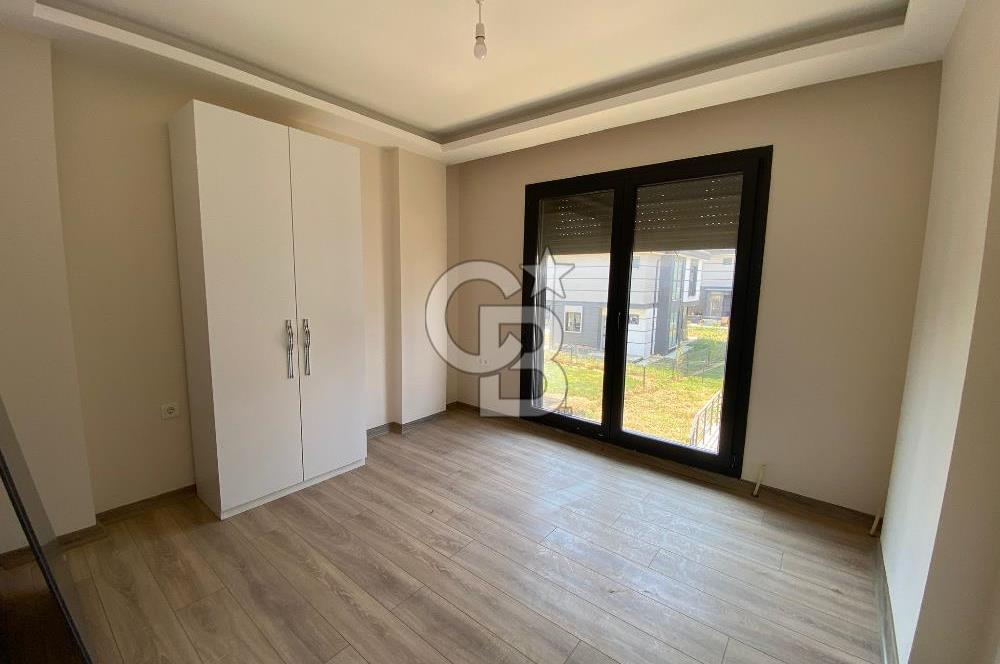 GÖMEÇ DENİZ EVLER SİTESİ'NDE SATILIK 3+1 VİLLA
