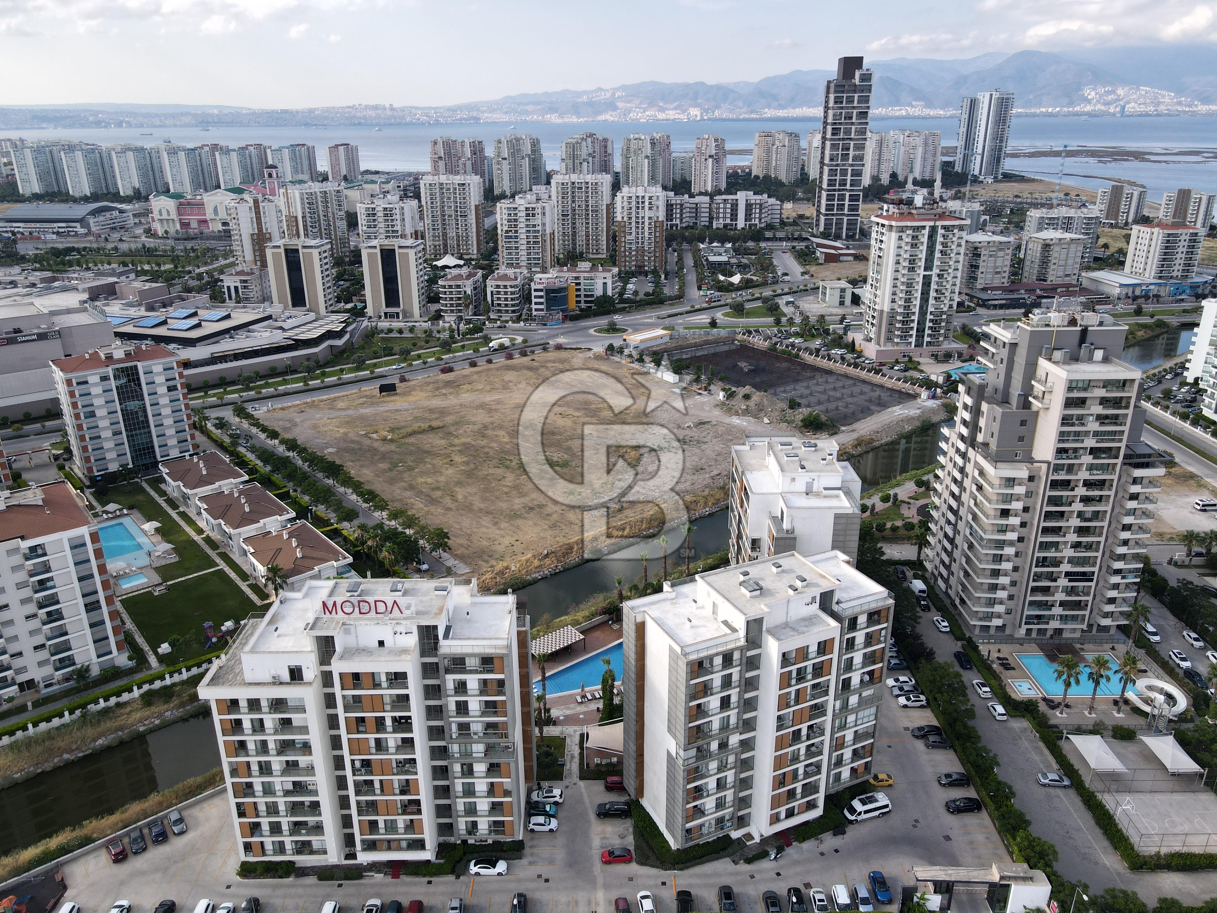Karşıyaka Mavişehir Modda Eşyalı Satılık 2+1 Daire