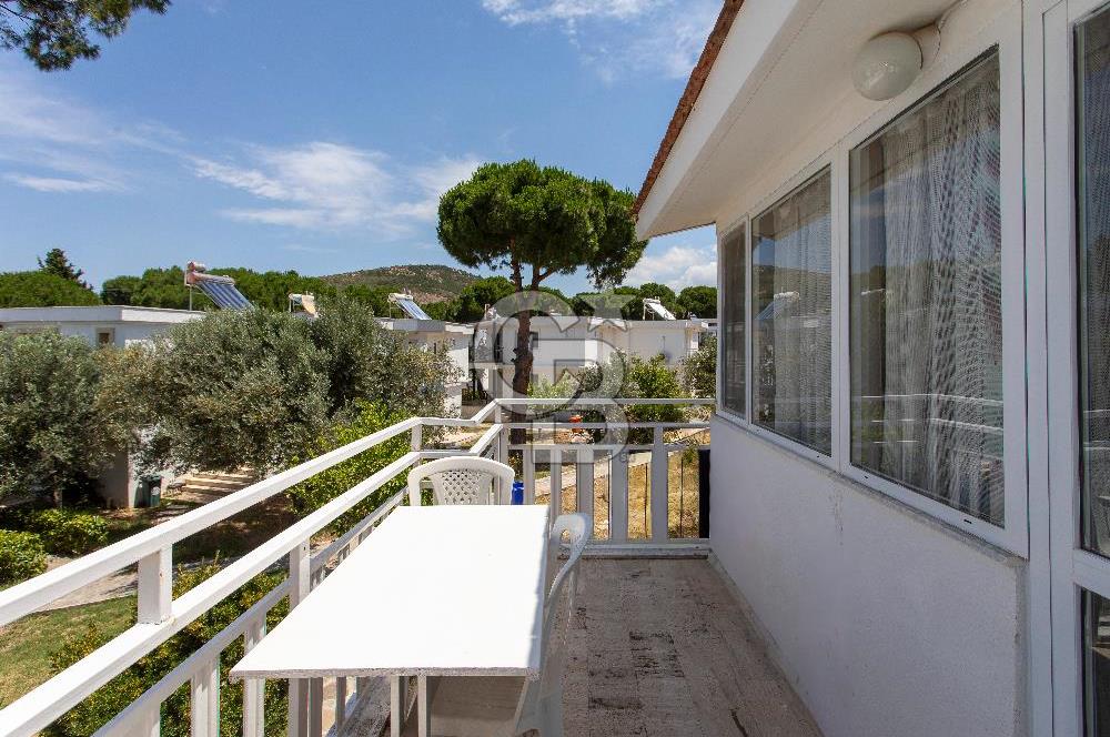 Eski Foça Hanedan Beach Club'ta Satılık Villa
