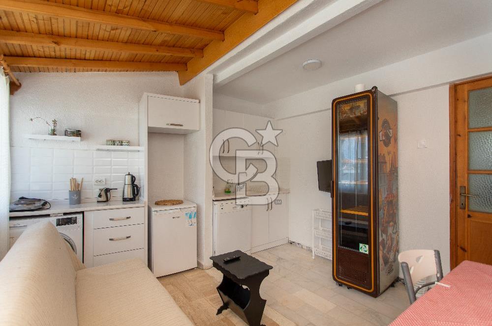 Eski Foça Hanedan Beach Club'ta Satılık Villa