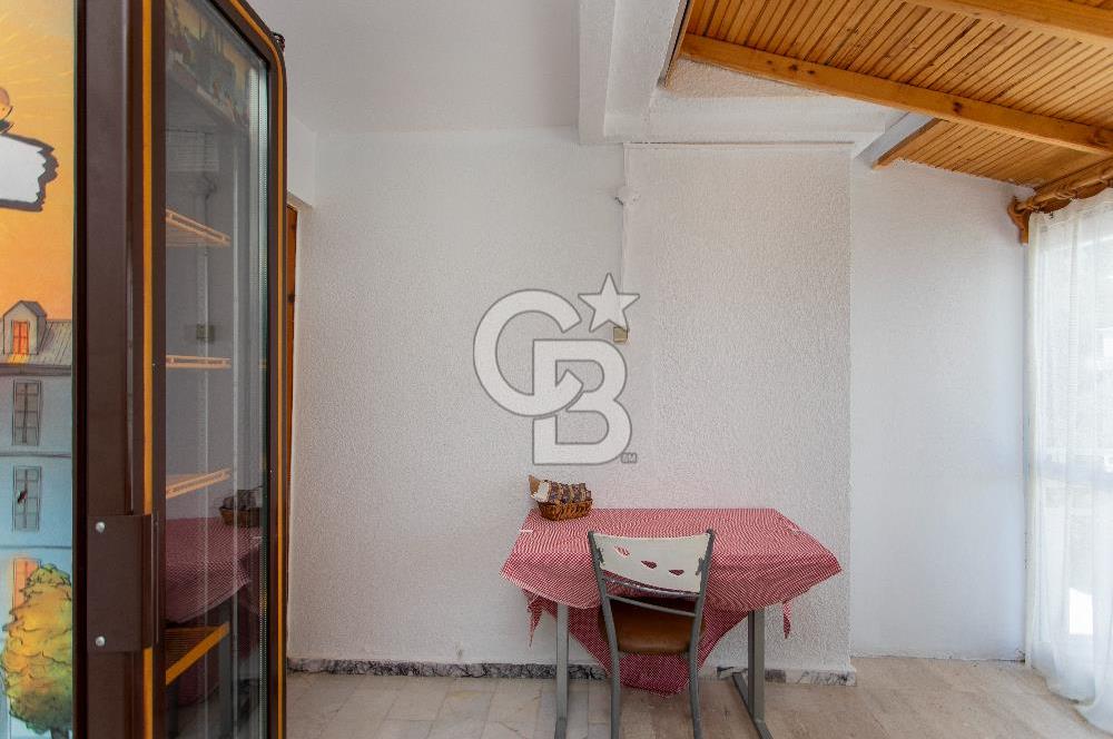 Eski Foça Hanedan Beach Club'ta Satılık Villa