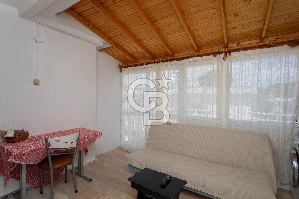 Eski Foça Hanedan Beach Club'ta Satılık Villa