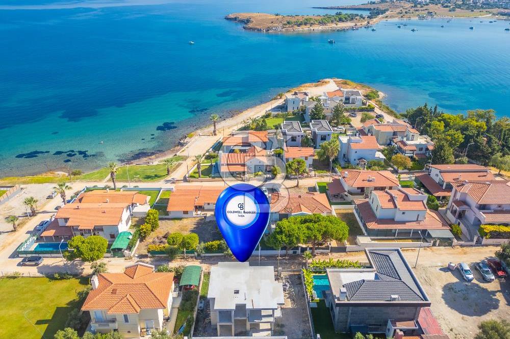 ÇEŞME YALI DA DENİZ MANZARALI 4+1 NATAMAM SATILIK VİLLA