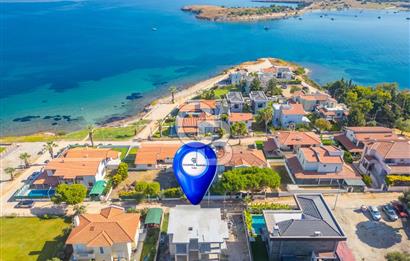 ÇEŞME YALI DA DENİZ MANZARALI 4+1 NATAMAM SATILIK VİLLA