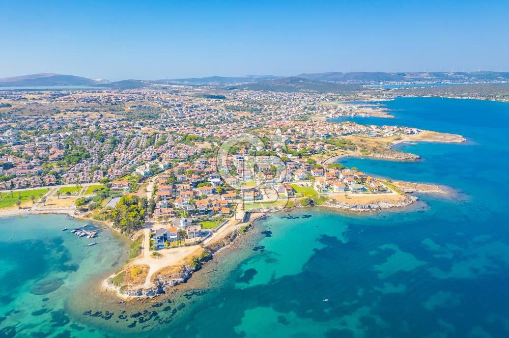 ÇEŞME YALI DA DENİZ MANZARALI 4+1 NATAMAM SATILIK VİLLA