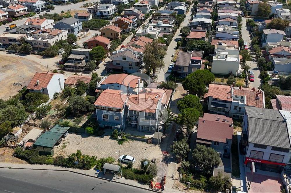 Urla Çamlıçay'da Denize 200 m, Cadde Üzeri Satılık 2+1 Daire!