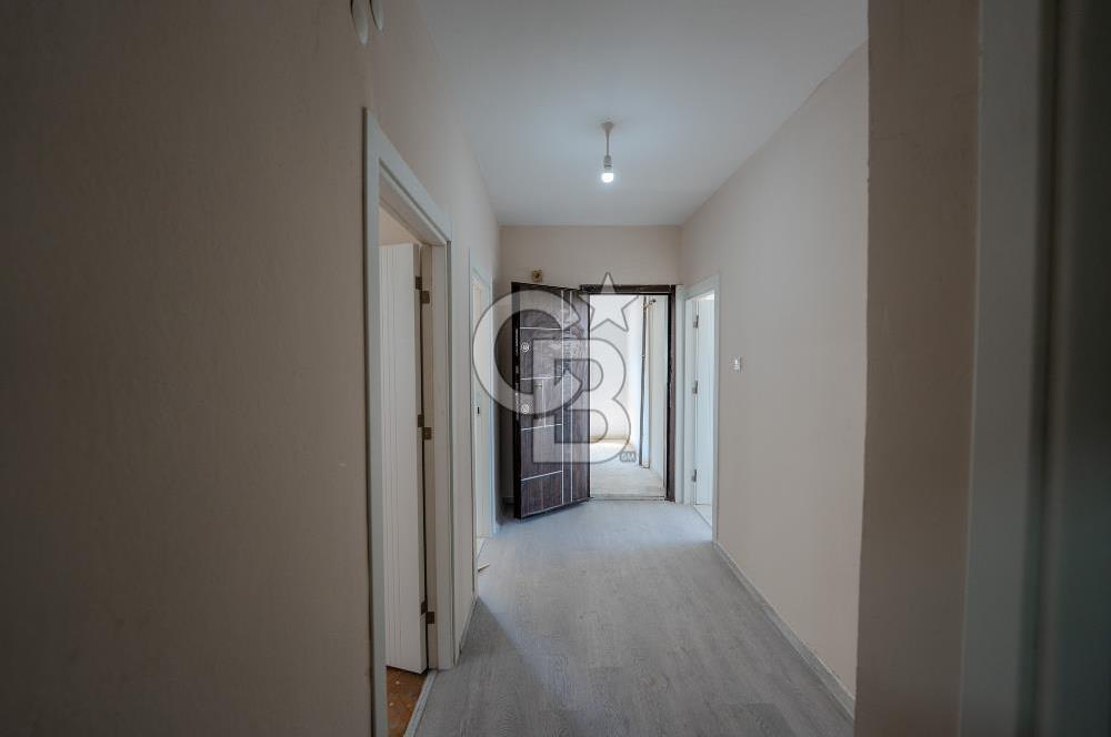 Urla Çamlıçay'da Denize 200 m, Cadde Üzeri Satılık 2+1 Daire!