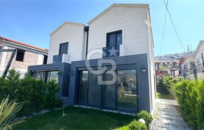 Eski Foça Atatürk Mahallesinde Sıfır 2+1 Satılık Villa
