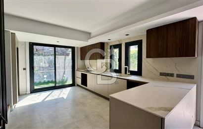 Eski Foça Atatürk Mahallesinde Sıfır 2+1 Satılık Villa