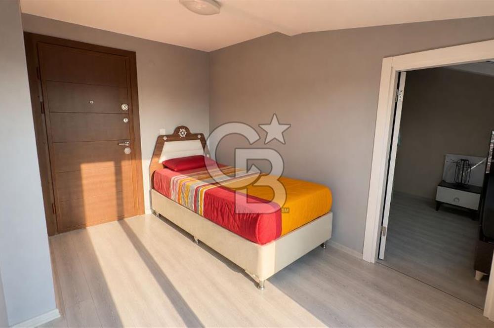 TUZLA POSTANE'DE DENİZ MANZARALI SATILIK 5+2 DUBLEKS DAİRE
