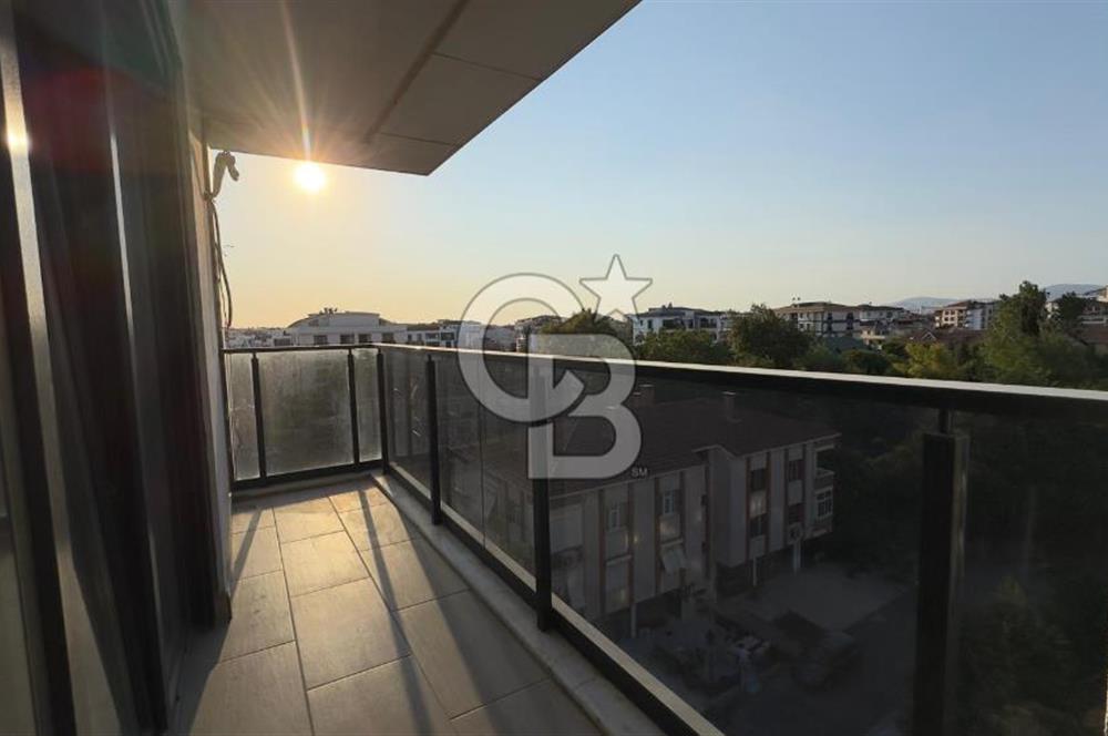 TUZLA POSTANE'DE DENİZ MANZARALI SATILIK 5+2 DUBLEKS DAİRE