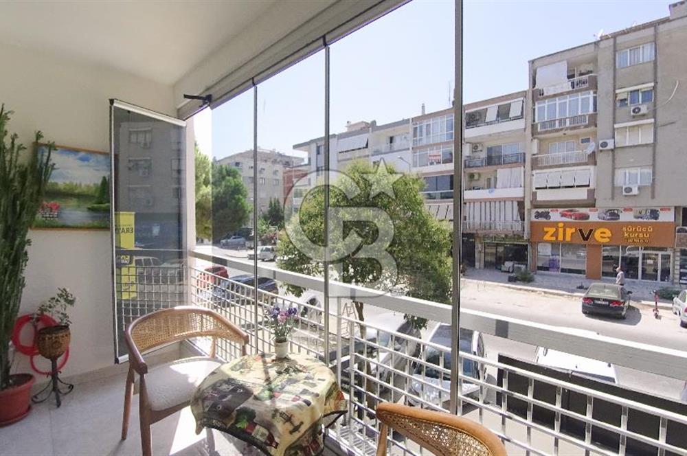 İzmir Karşıyaka Bahriye Üçok Tadilatlı Satılık 3+1 123 m² Daire