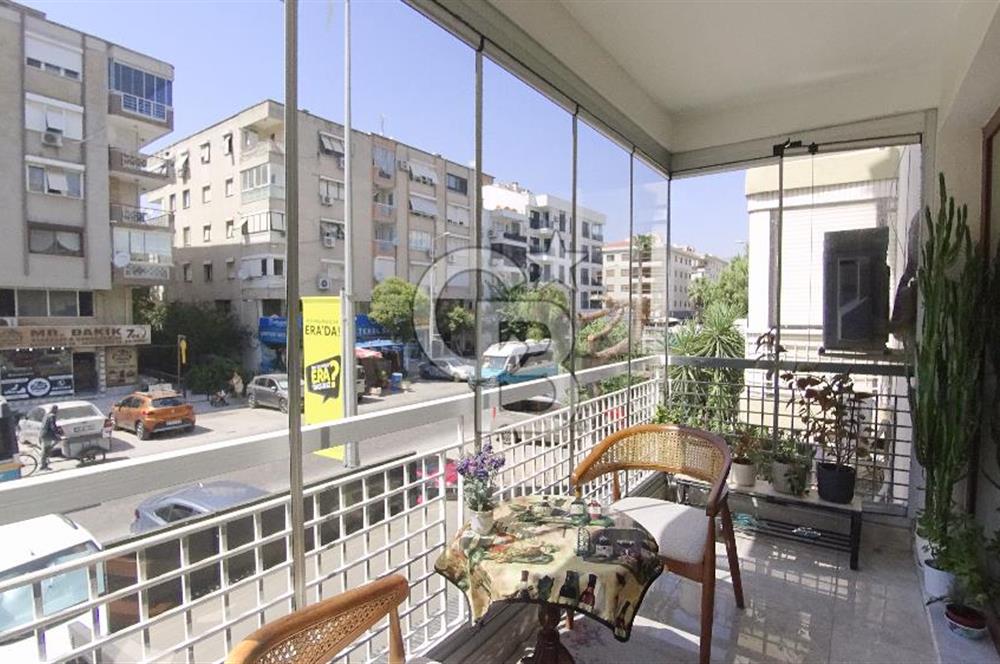İzmir Karşıyaka Bahriye Üçok Tadilatlı Satılık 3+1 123 m² Daire