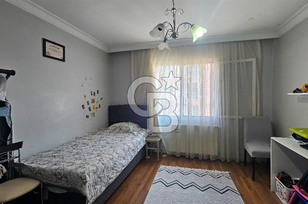 Buca Yenigün'de Site İçerisinde 135 m² Ferah 3+1 Satılık Daire
