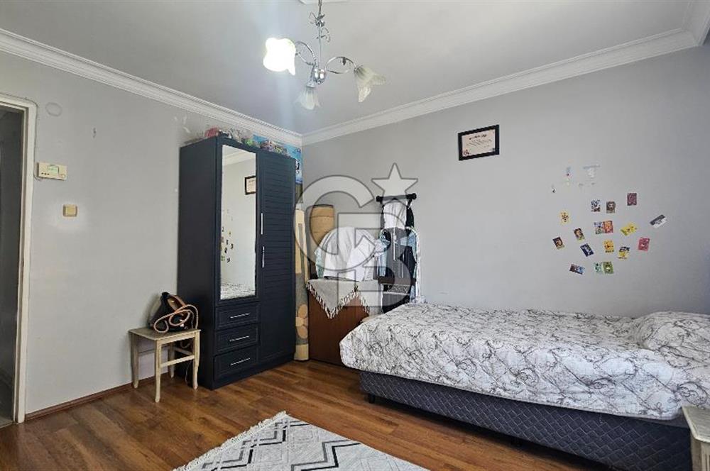 Buca Yenigün'de Site İçerisinde 135 m² Ferah 3+1 Satılık Daire