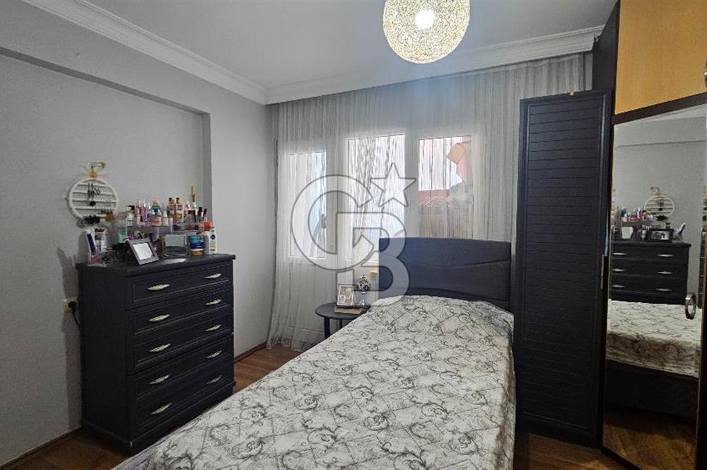 Buca Yenigün'de Site İçerisinde 135 m² Ferah 3+1 Satılık Daire