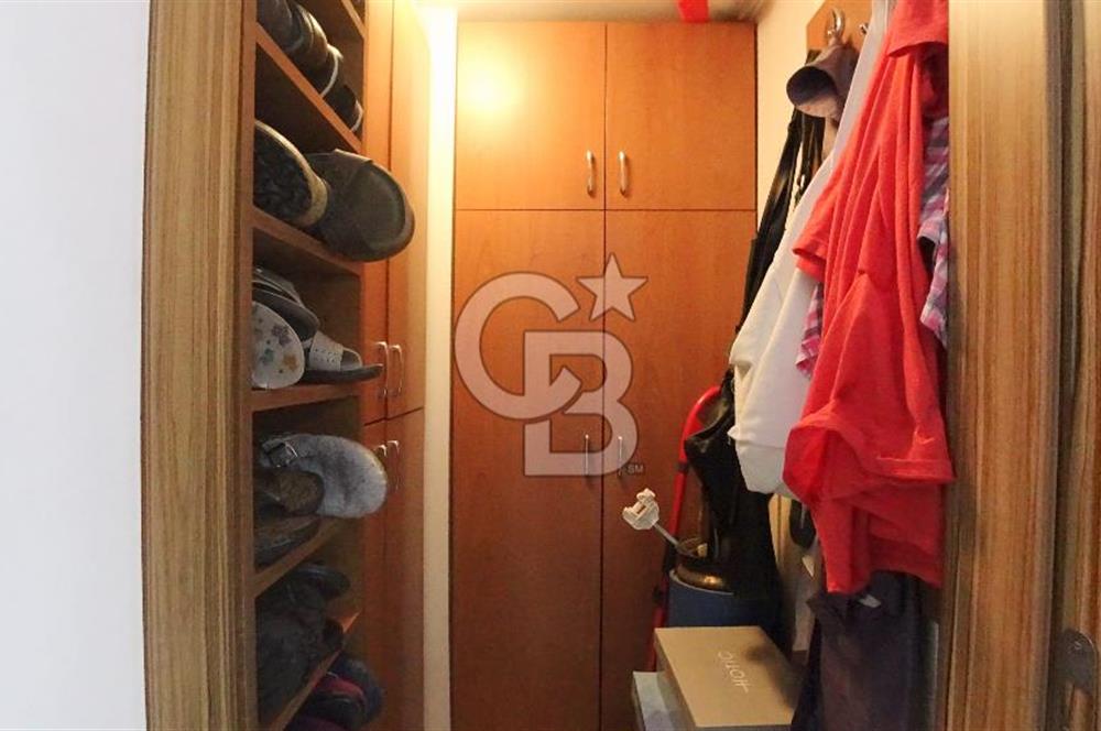 İzmir Karşıyaka Bahriye Üçok Tadilatlı Satılık 3+1 123 m² Daire
