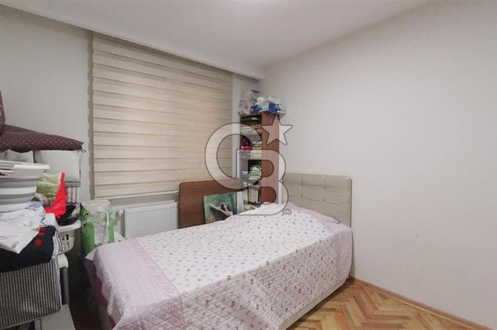 İzmir Karşıyaka Bahriye Üçok Tadilatlı Satılık 3+1 123 m² Daire