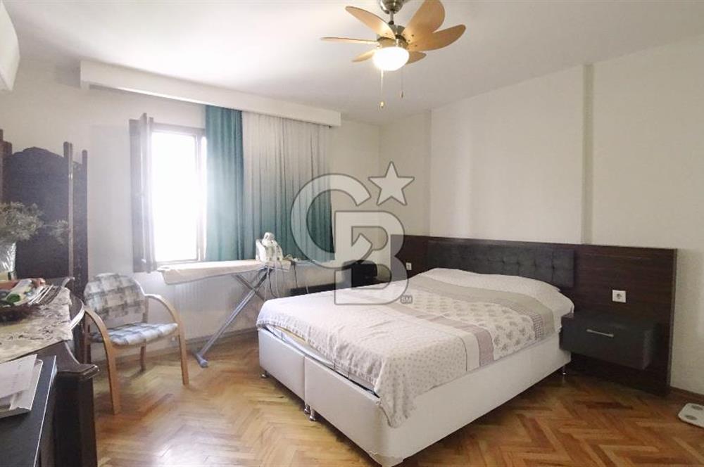 İzmir Karşıyaka Bahriye Üçok Tadilatlı Satılık 3+1 123 m² Daire