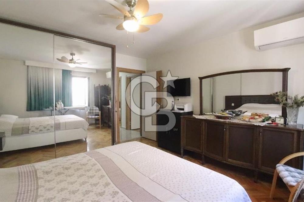 İzmir Karşıyaka Bahriye Üçok Tadilatlı Satılık 3+1 123 m² Daire